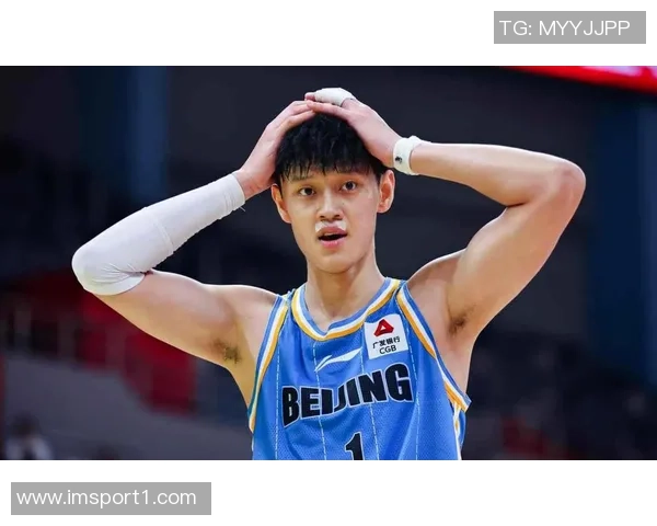 曾凡博半场表现抢眼7投5中高效砍下13分1助攻2盖帽正负值高达22