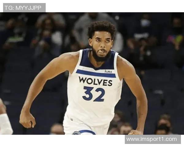 前大连人球员质疑上海人执教失控高层决策引发争议